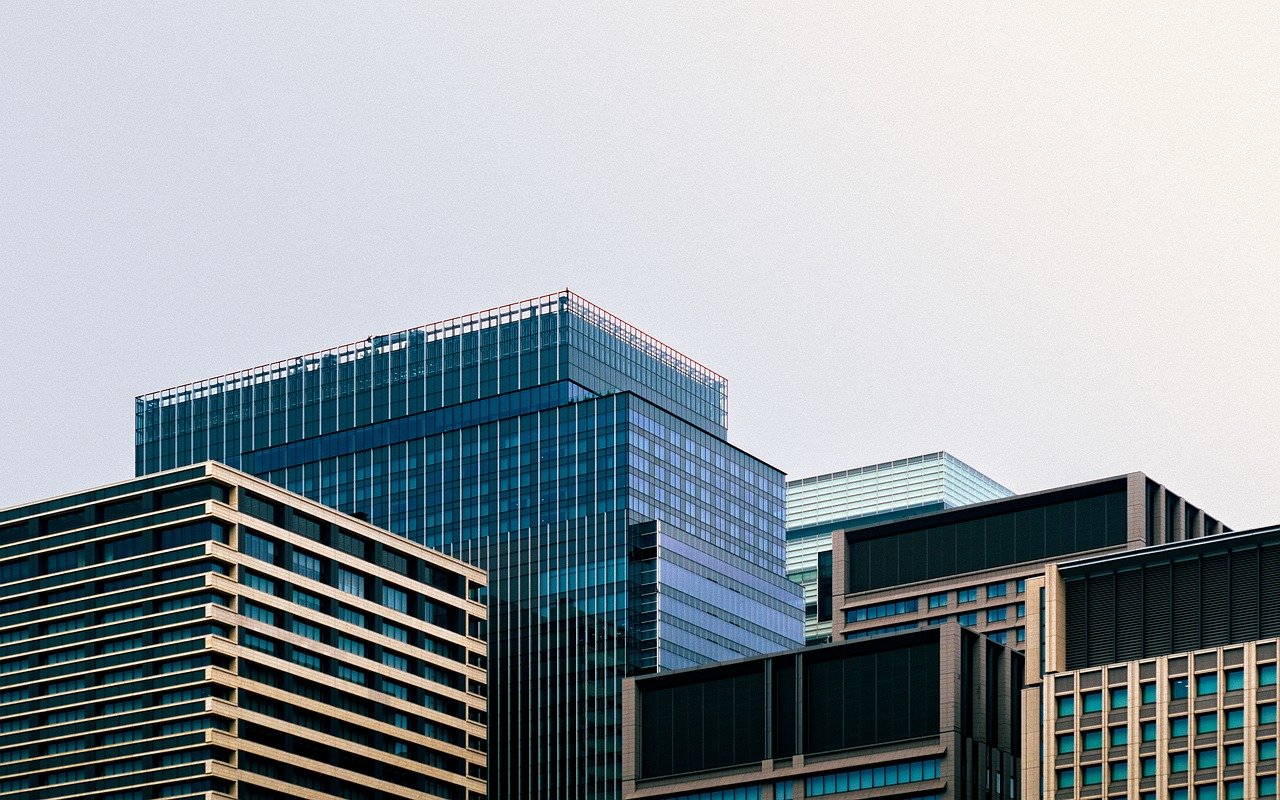 30代のWebデザイナーが転職で年収アップを狙うためのポイントは？